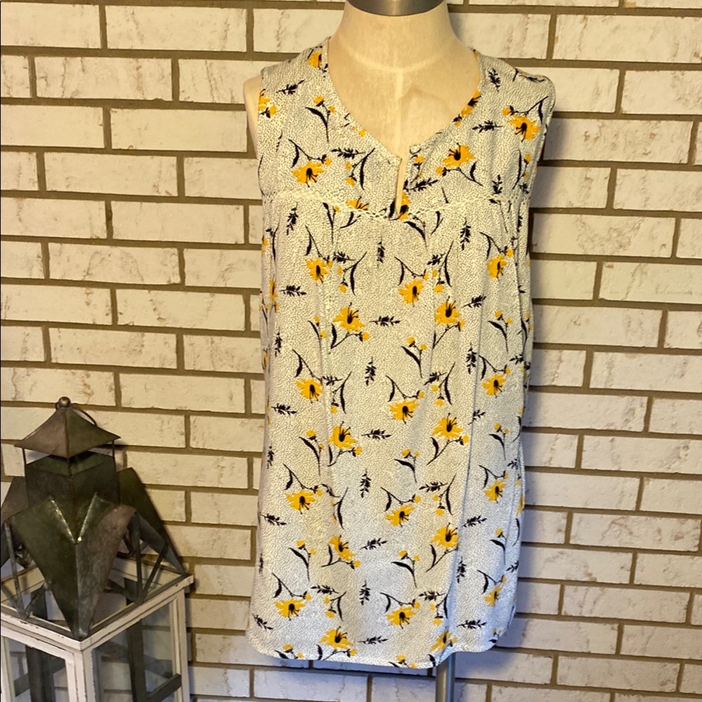 Black and Yellow Relaxed Sleeveless Tunic